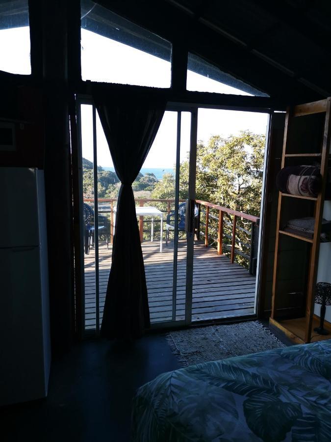 Amapondo Backpackers Lodge Port Saint Johnʼs Esterno foto